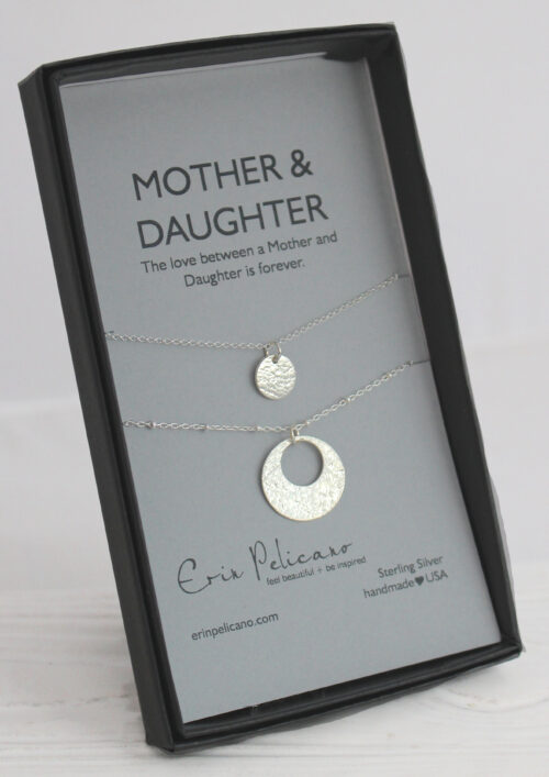 Featured image of post Personalized Gifts For Mom And Daughter : Talk about a truly personalized gift: