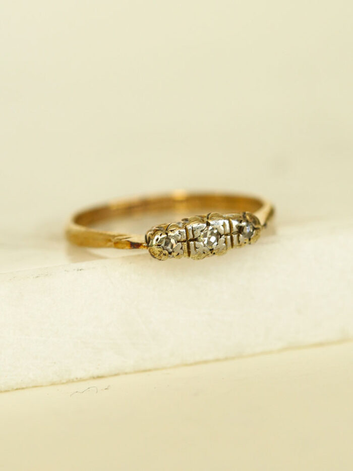 Vintage Dainty Gold & Diamond Ring - Image 2