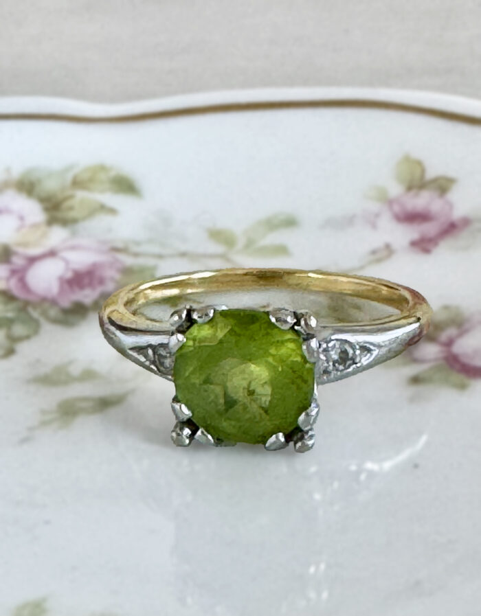 Vintage Peridot Art Deco Ring