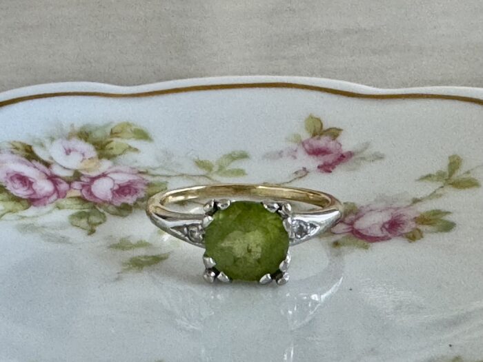 Vintage Peridot Art Deco Ring - Image 6